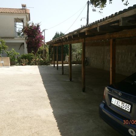 Ioannis Avrades Apartments Agiakampos  Exterior foto