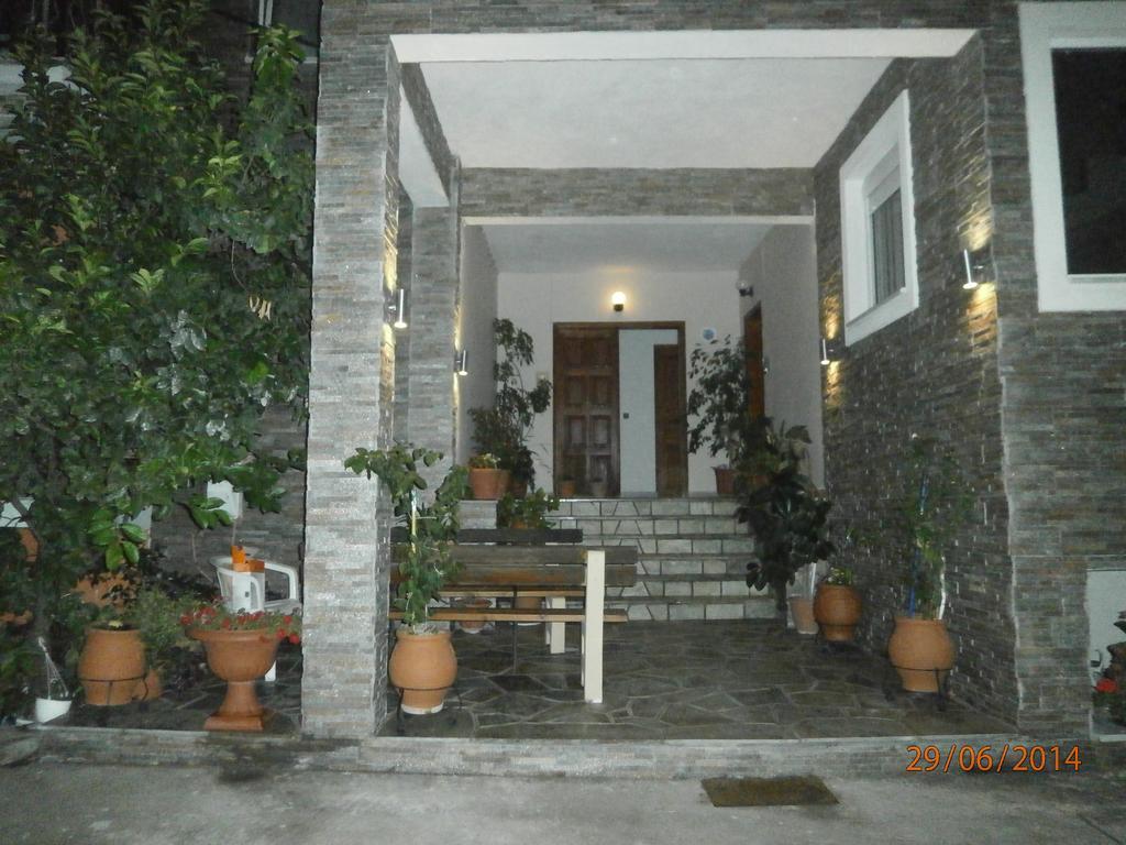 Ioannis Avrades Apartments Agiakampos  Exterior foto