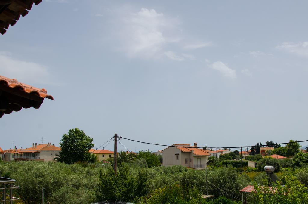 Ioannis Avrades Apartments Agiakampos  Exterior foto