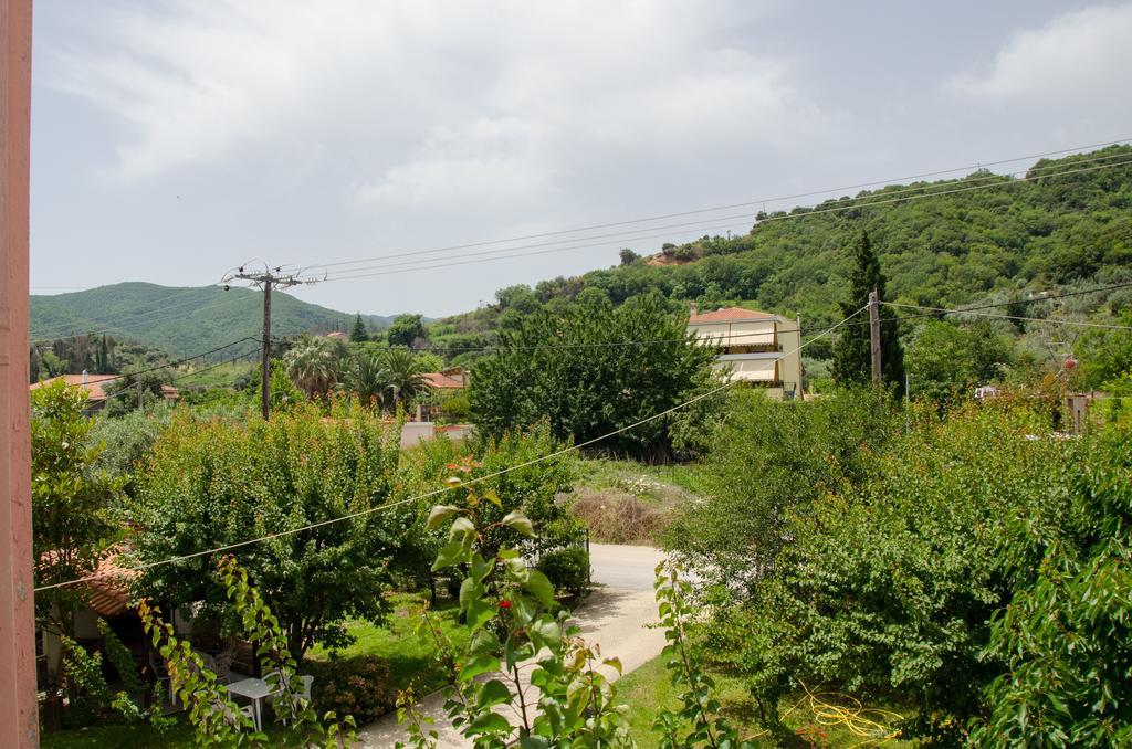Ioannis Avrades Apartments Agiakampos  Exterior foto