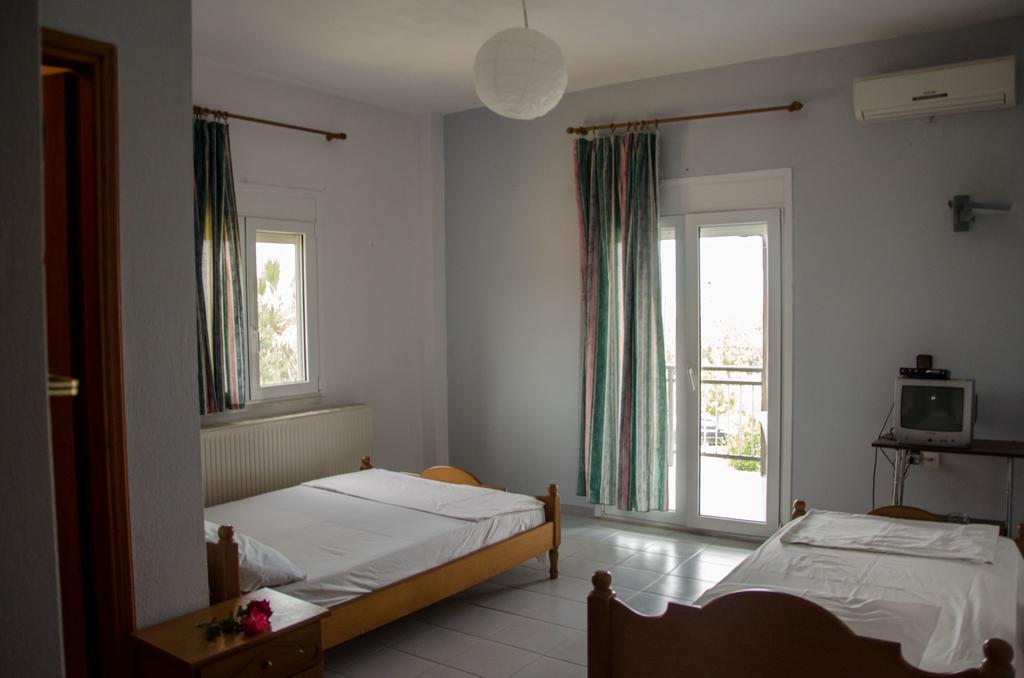Ioannis Avrades Apartments Agiakampos  Exterior foto