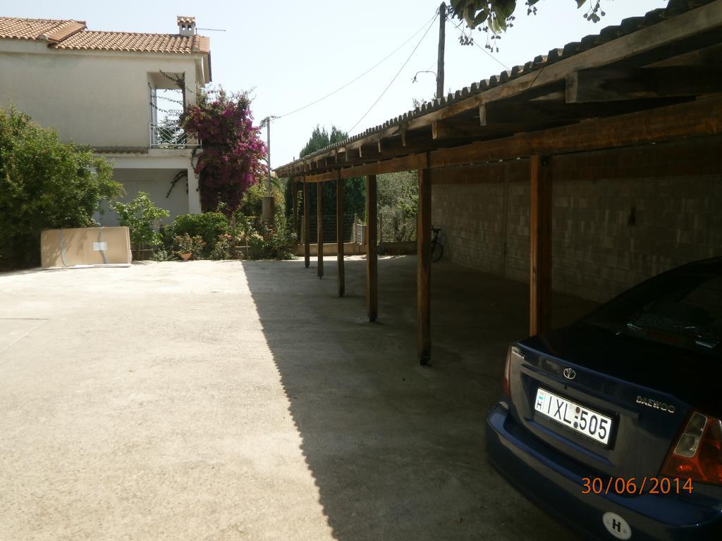 Ioannis Avrades Apartments Agiakampos  Exterior foto